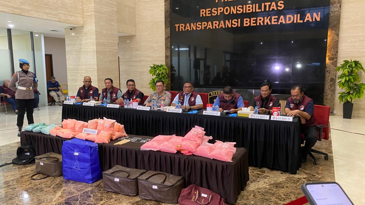 Konferensi pers kasus narkoba di Bareskrim Polri (SinPo.id/ Humas Polri)