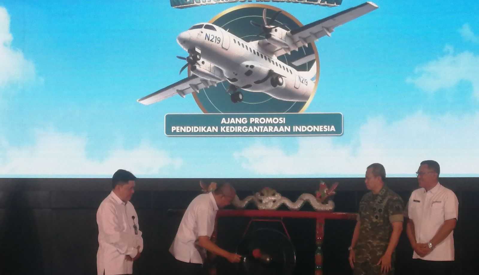 PPI Curug dan PT. Dirgantara Indonesia (PTDI) usai menandatangani MoU terkait Pengembangan Kapasitas SDM, Riset dan Inovasi. (SinPo.id/Tio)