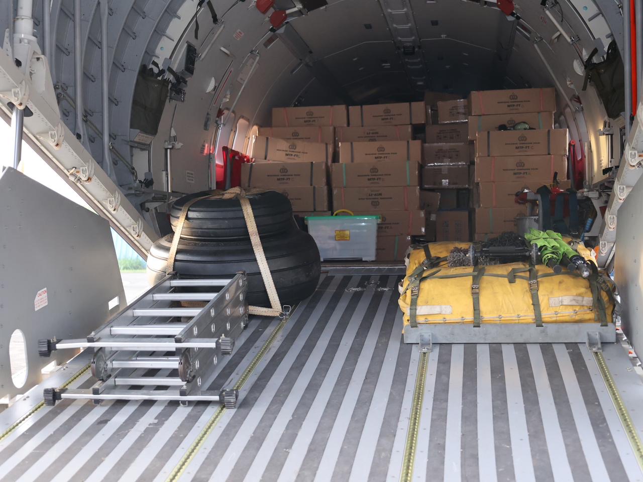 Ribuan paket logistik dikirim ke Aceh, Sumut, dan Sumbar (SinPo.id/Dok Polri)