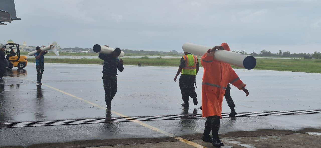 TNI bangun tower darurat di Aceh (SinPo.id/ Puspen TNI)