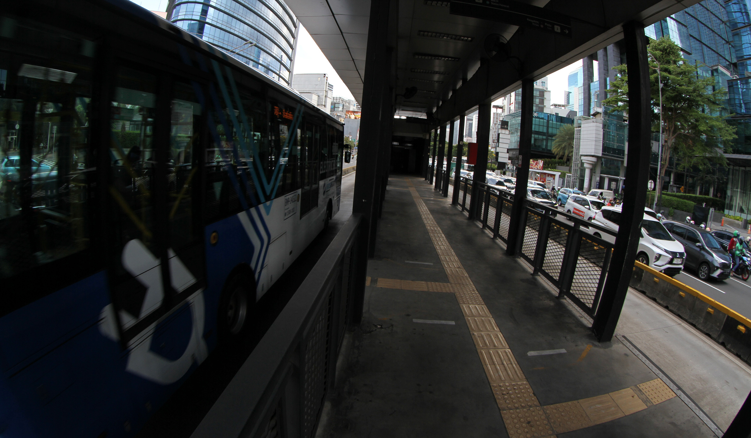 Kondisi Halte Tosari lama. (Agus Priatna/SinPo.id)