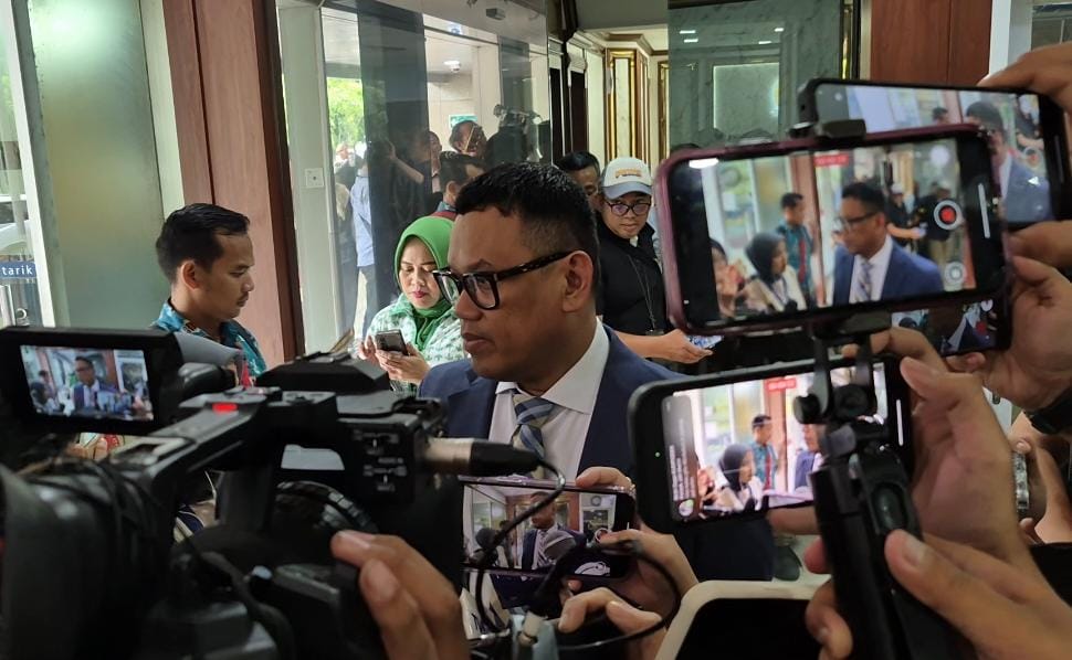 Anggota DPR RI Surya Utama atau yang akrab disapa Uya Kuya (SinPo.id/Galuh Ratnatika)