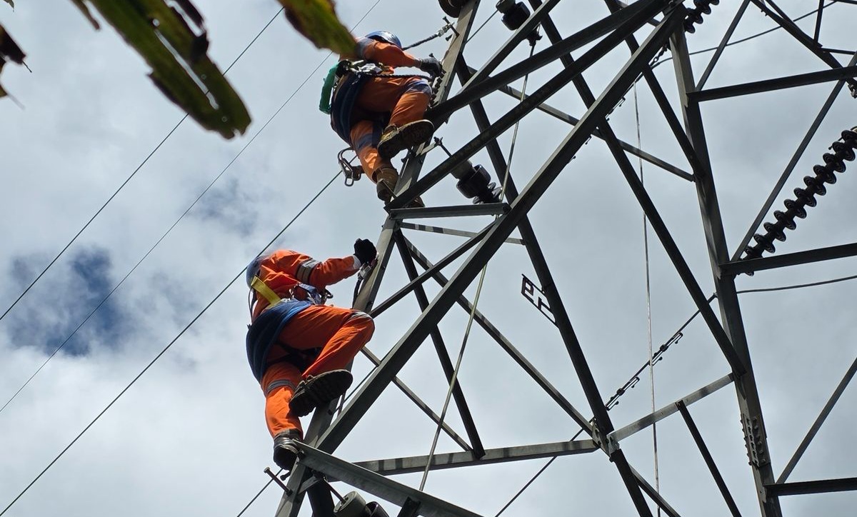 Akses Jalan Mulai Terbuka, PLN Perluas Jangkauan Listrik untuk Warga Sibolga (SinPo.id/tim media)