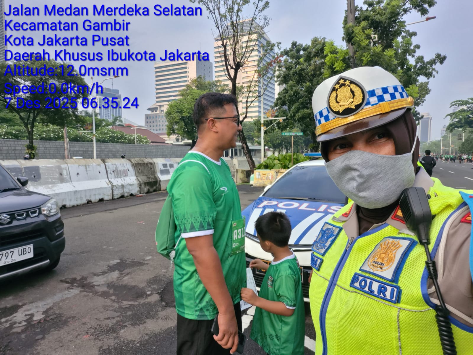 Seorang anak yang hilang di kawasan Gambir dipertemukan orang tuanya (SinPo.id/Dok.Polres Jakpus)