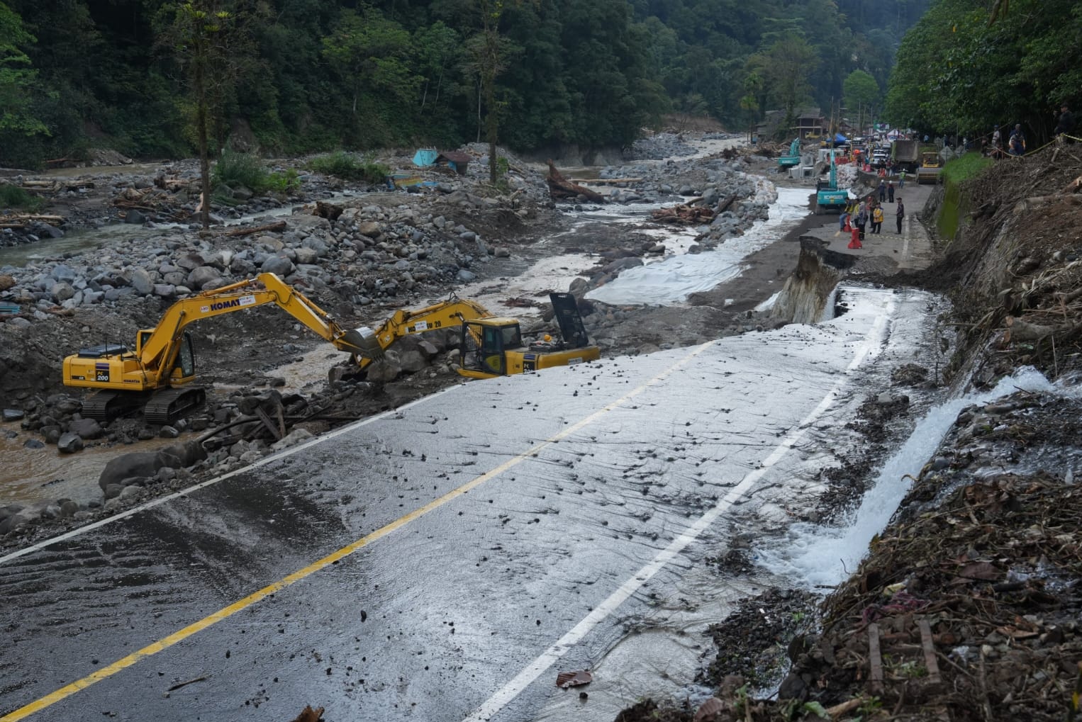 Perbaikan infrastruktur jalan pascabencana (SinPo.id/ Dok. KemenPU)