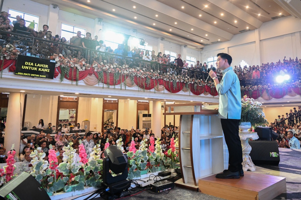 Wapres Gibran menyambangi jemaat Gereja. (SinPo.id/Setwapres)