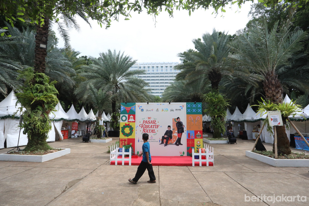 Pemprov DKI Gelar Pasar Kreatif Natal 2025 di Lapangan Banteng (SinPo.id/Beritajakarta)
