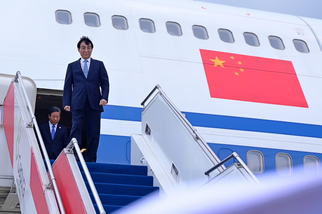 Ketua MPR RRT Wang Huning Tiba di Jakarta (SinPo.id/Biro Setpres)