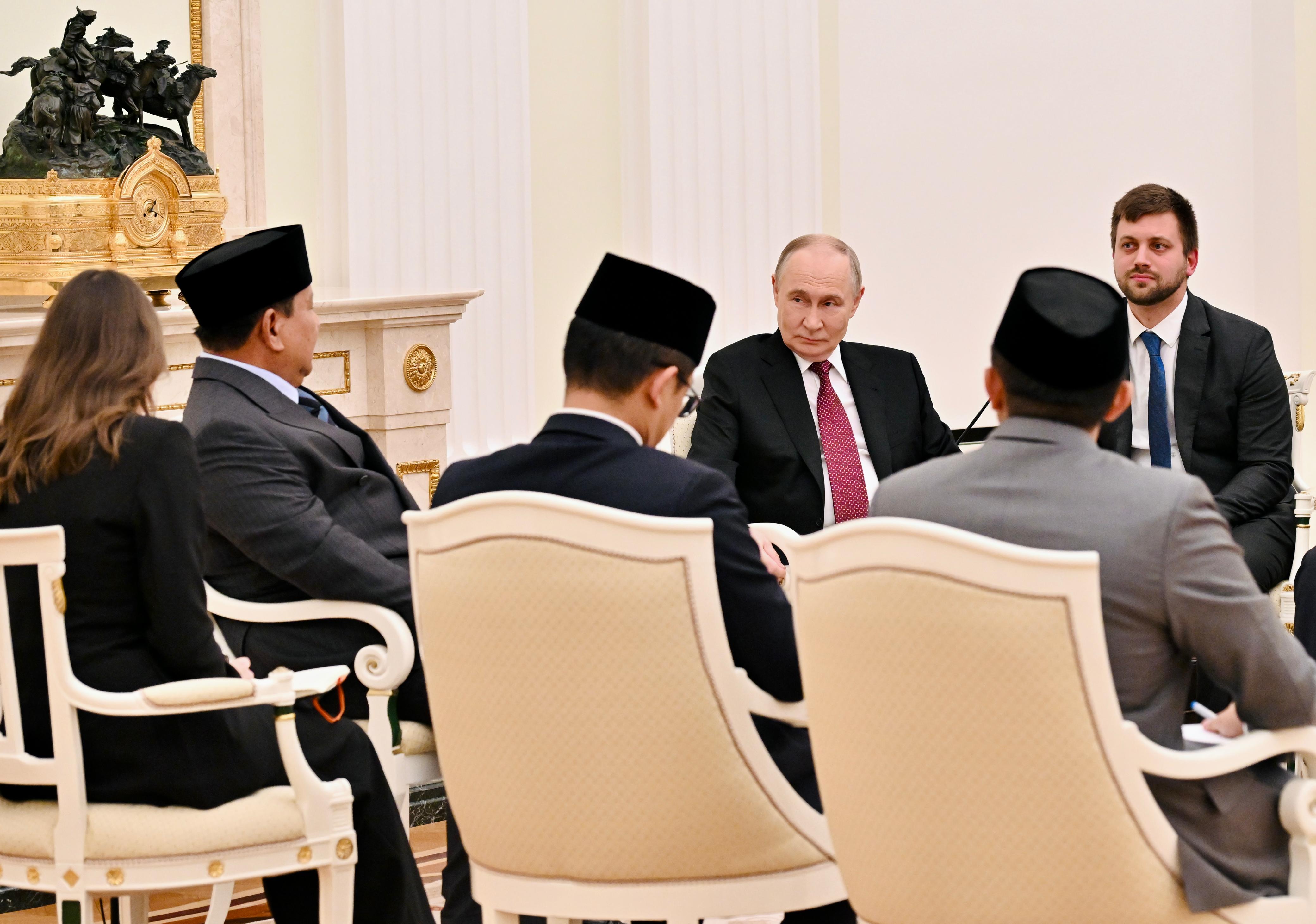 Presiden Prabowo bersama Presiden Putin di Kremlin (SinPo.id/Biro Setpres)
