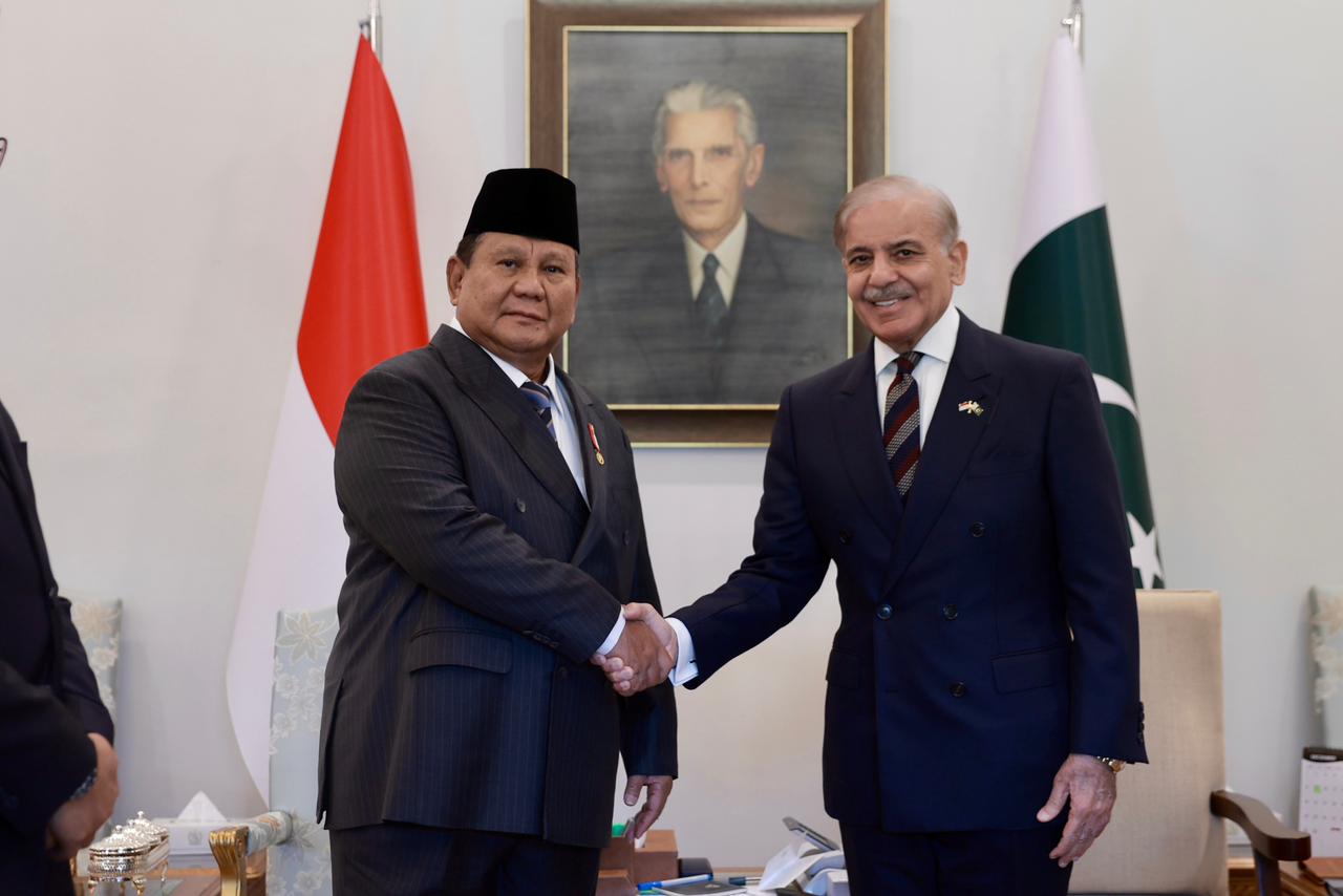 Presiden Prabowo dan PM Shehbaz Sharif (SinPo.id/Biro Setpres)