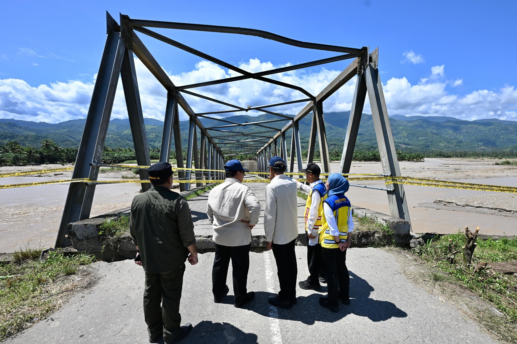 Presiden Prabowo Pastikan Penanganan Infrastruktur Terdampak Banjir di Aceh Tenggara (SinPo.id/Biro Setpres)