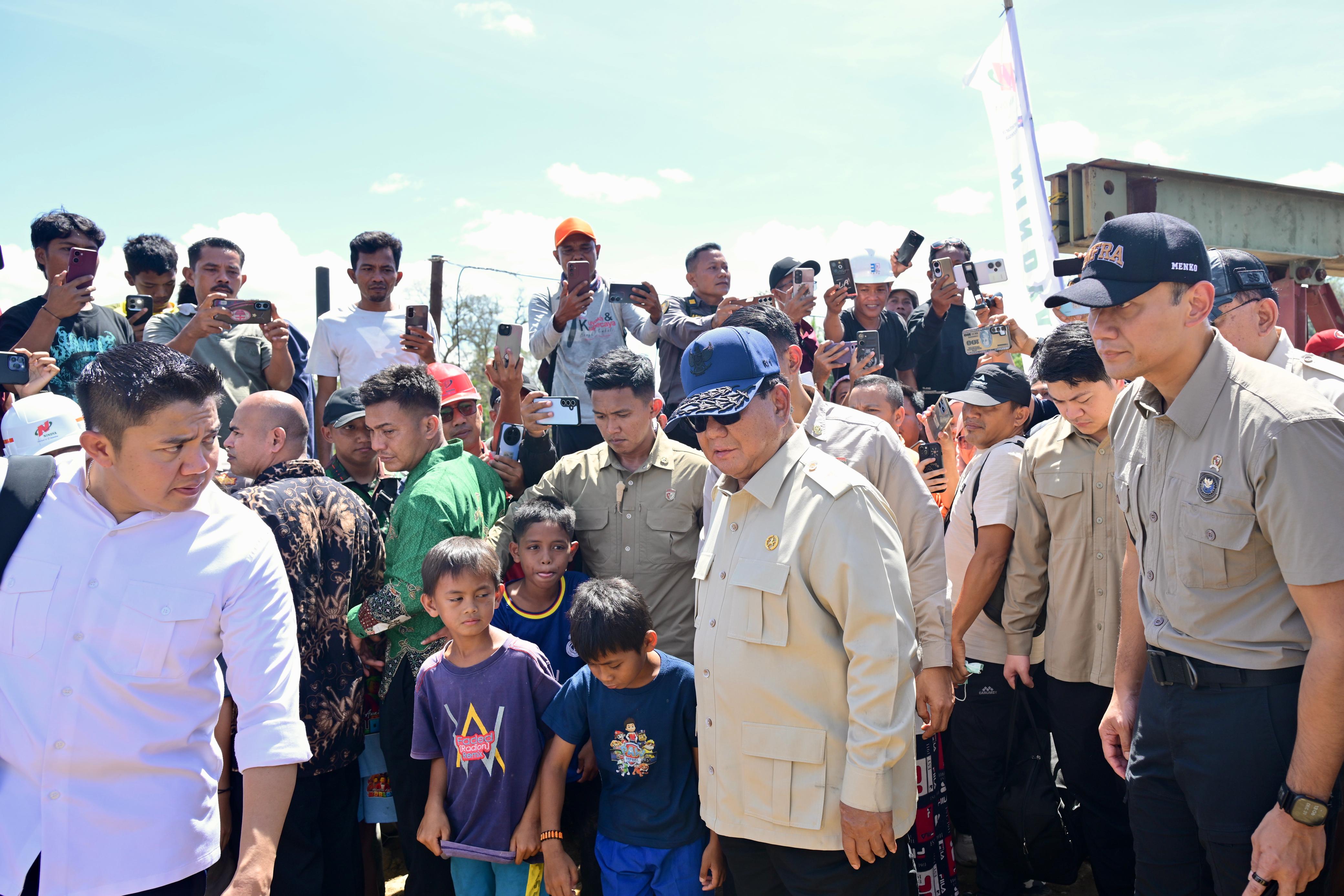 Presiden Prabowo Subianto di Kabupaten Tapanuli Selatan, Provinsi Sumatra Utara Akhir Tahun 2025 (SinPo.id/Biro Setpres)