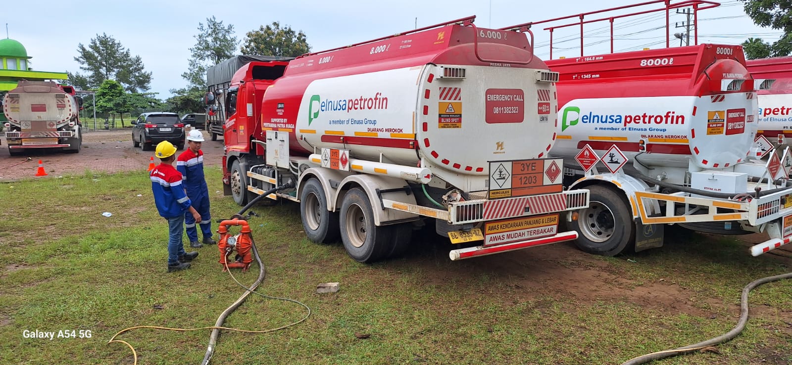 Tembus Medan Sulit Pascabencana, BBM Berhasil Dipasok ke 4 SPBU Bener Meriah Aceh (SinPo.id/Tim Media)