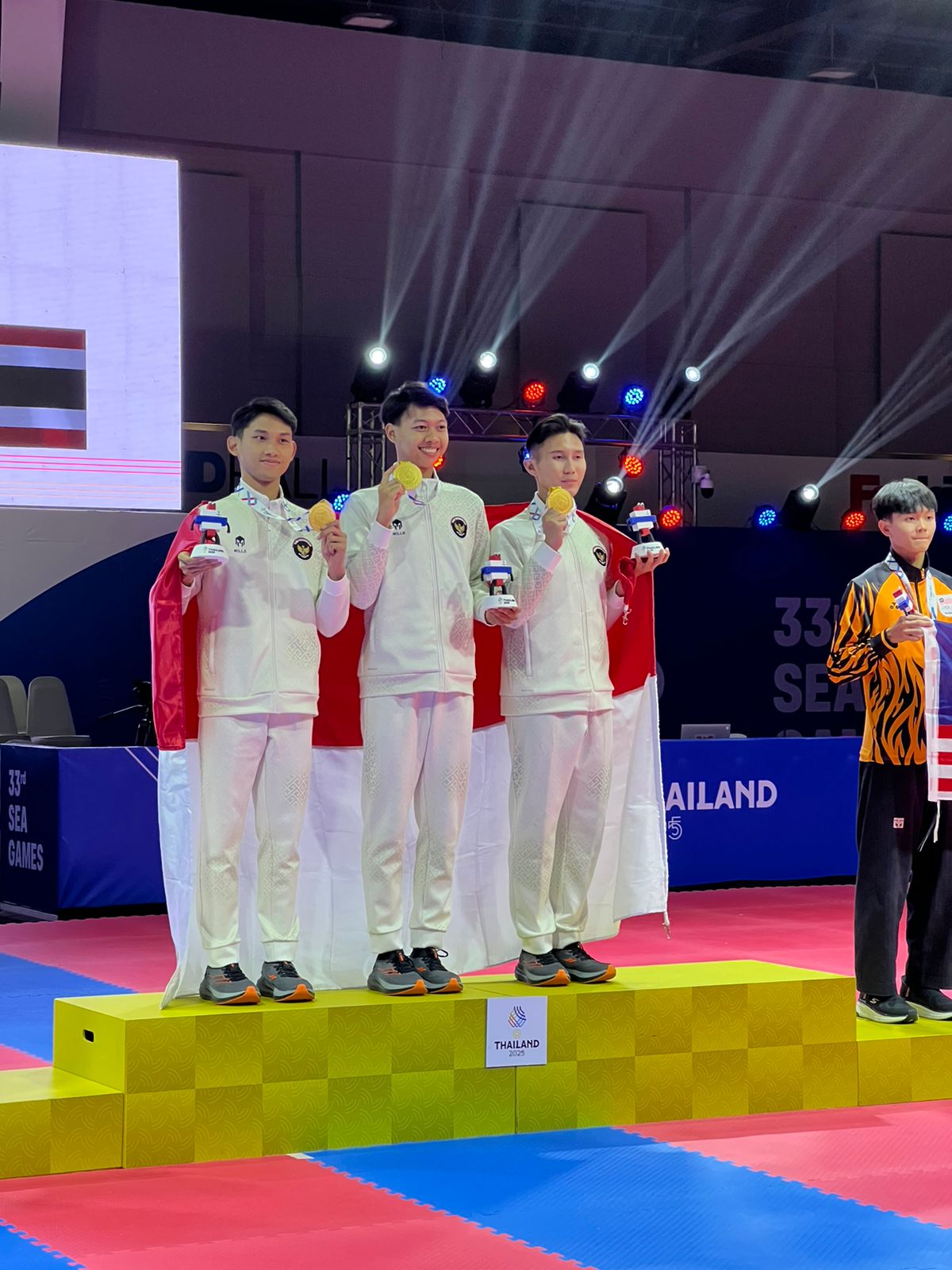 Tim Beregu Putra Taekwondo Indonesia Sabet Emas Pertama di SEA Games 2025 (SinPo.id/PuspenTNI)