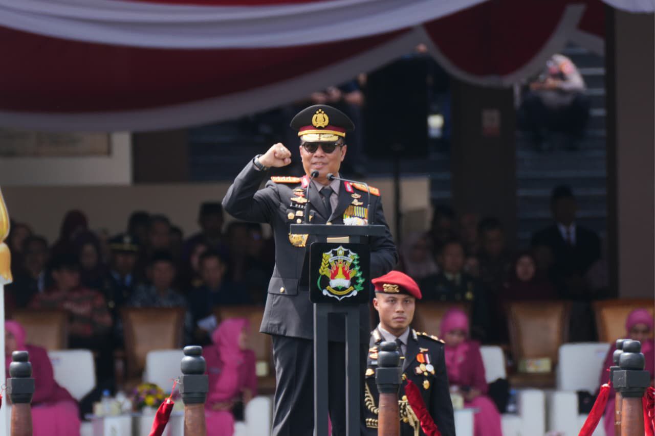 Wakapolri Komjen Dedi Prasetyo memberikan arahan kepada 99 Perwira (SinPo.id/Dok.Polri)