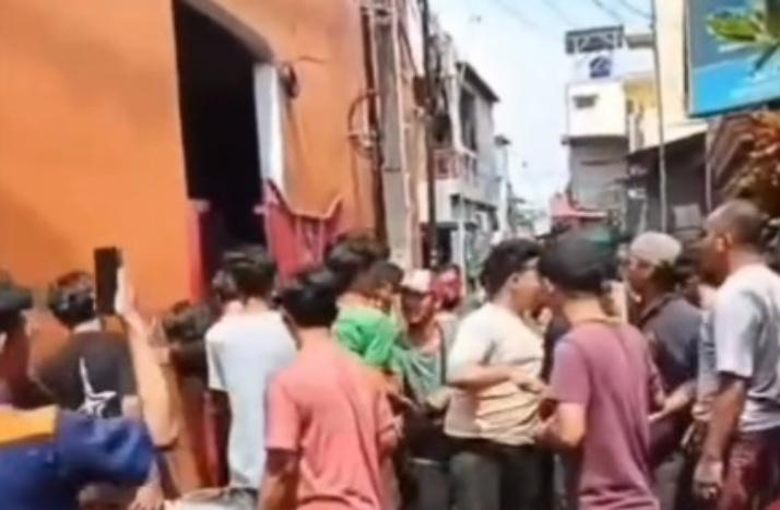 Pelaku curanmor saat ditangkap warga (SinPo.id/Tangkapan layar)