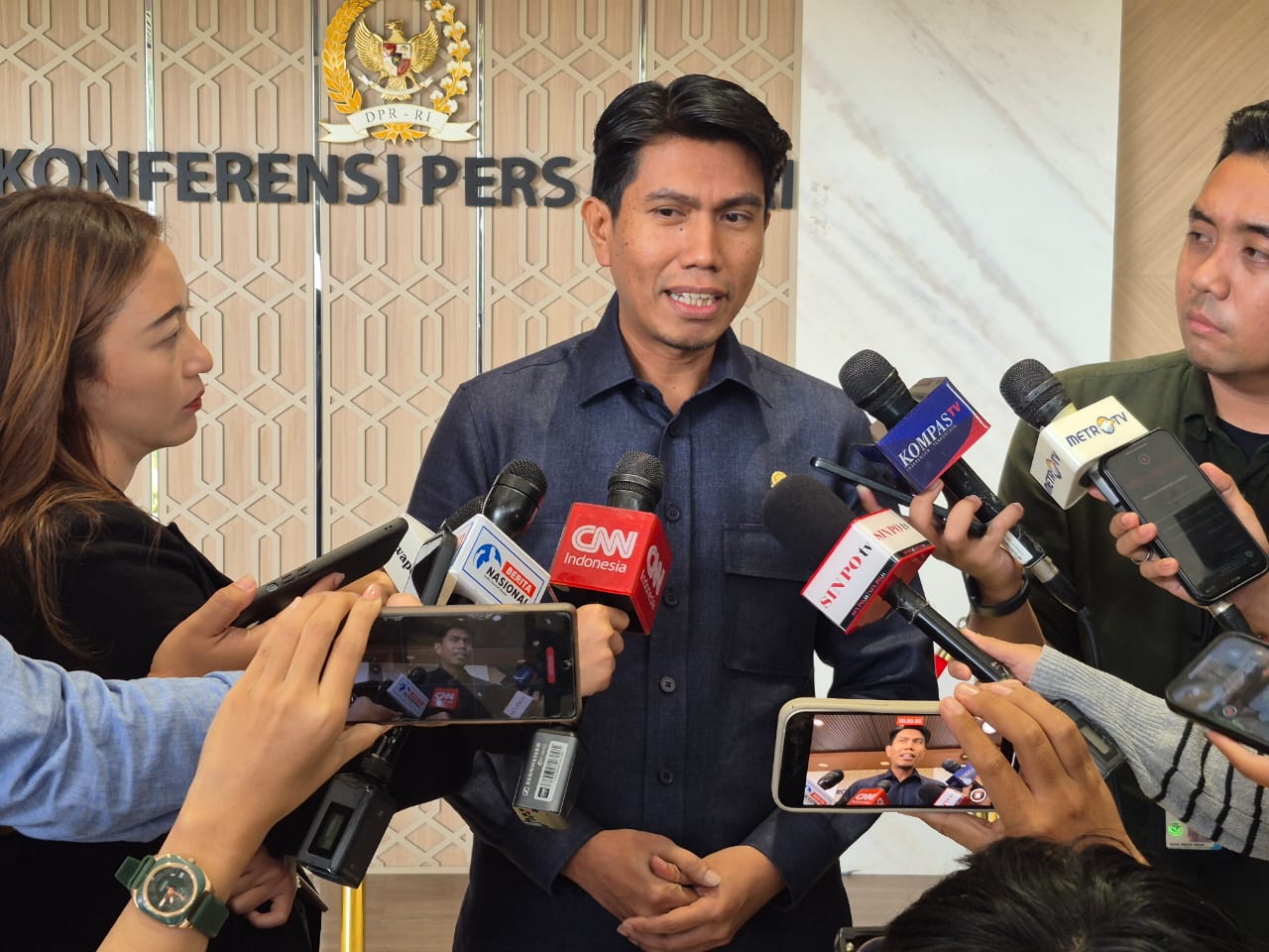 Wakil Ketua Komisi II DPR RI Bahtra Banong (SinPo.id/ Galuh Ratnatika)