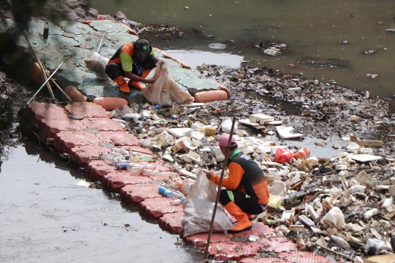 Ilustrasi pasukan orange (SinPo.id/Pemprov DKI)