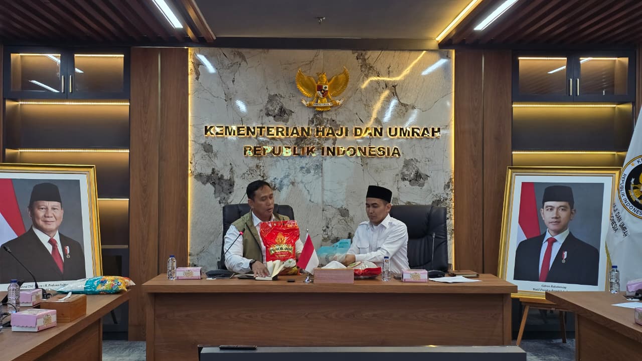 Rapat koordinasi Kemenhaj dengan Perum Bulog dan Kementan (SinPo.id/ Dok. Kemenhaj)