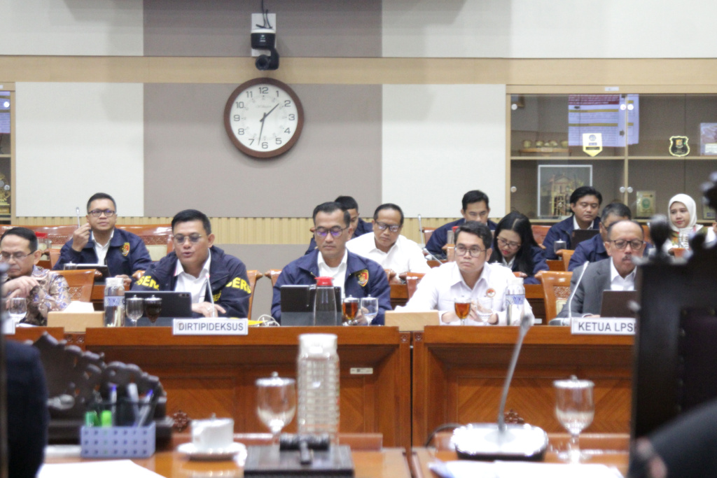 Komisi III DPR menggelar RDPU terkait permasalahan hukum Lender Dana Syariah Indonesia (Ashar/SinPo.id)