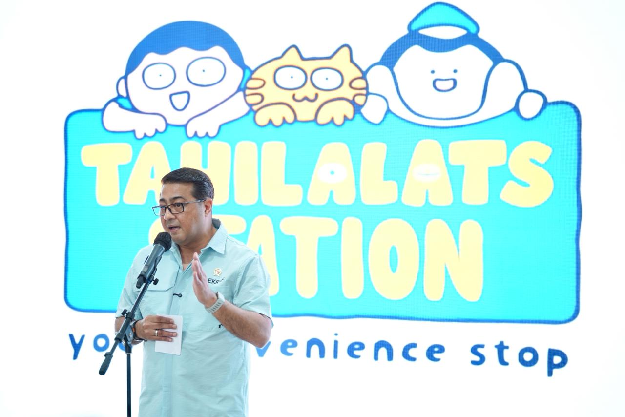 Menekraf Teuku Riefky Harsya, Wakil Gubernur DKI Jakarta, Rano Karno, dan Direktur Utama MRT Jakarta, Tuhiyat menghadiri Grand Opening Placemaking Tahilalats Station 2026. (SinPo.id/Dok. Kemenekraf)