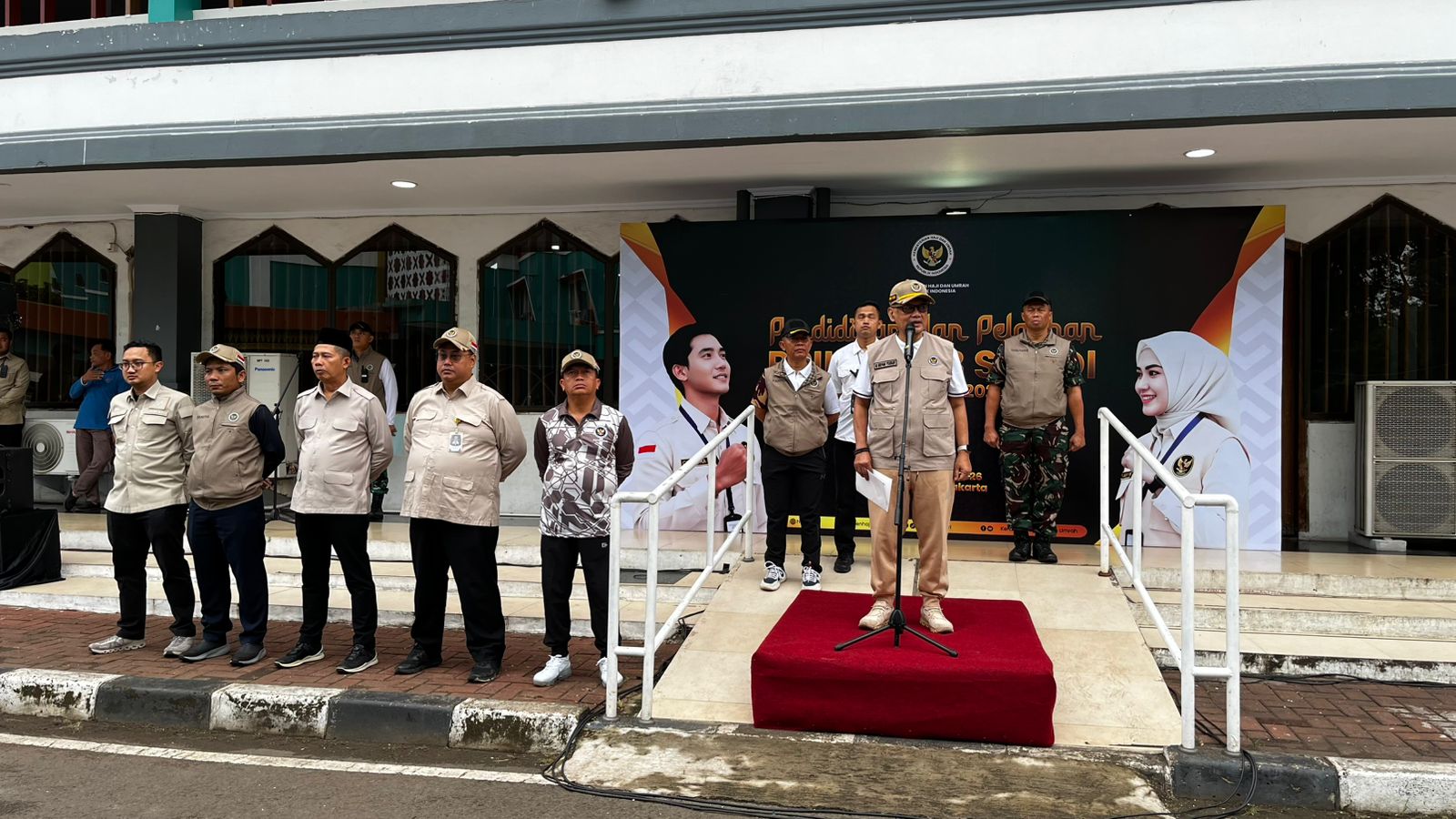 Menhaj Gus Irfan sidak diklat PPIH. (SinPo.id/dok. Kemenhaj)