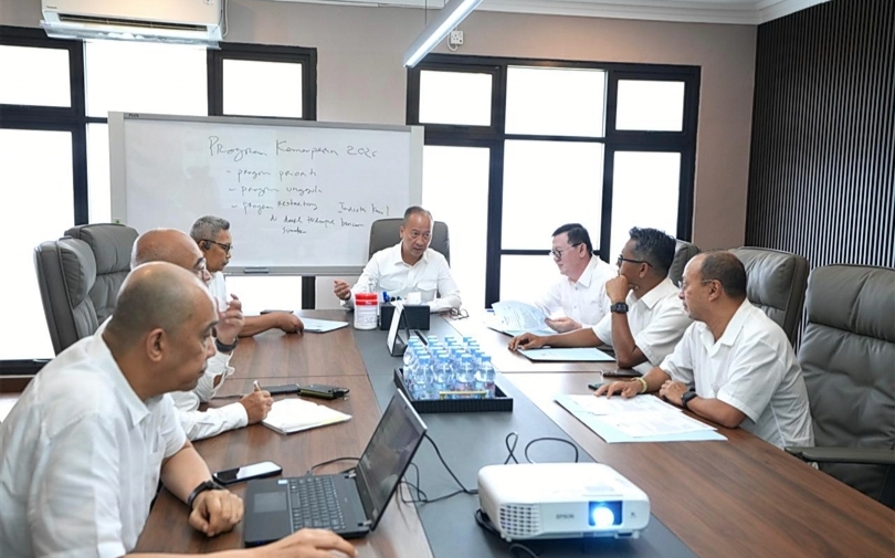 Menperin Agus Gumiwang memimpin rapat perdana tahun 2026. (SinPo.id/dok. Kemenperin)