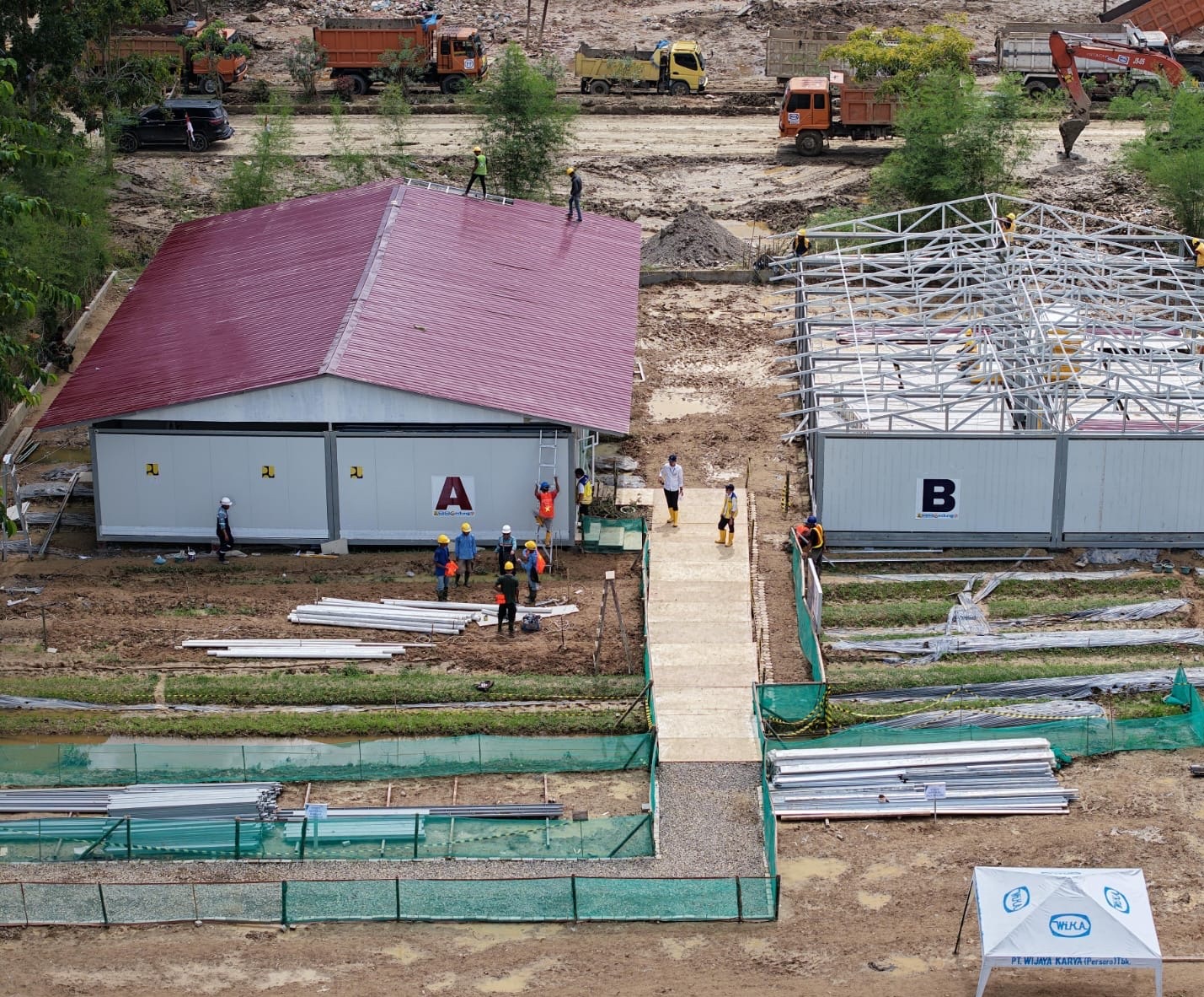 Pembangunan hunian sementara untuk warga Aceh Tamiang. (SinPo.id/dok. KemenPU)