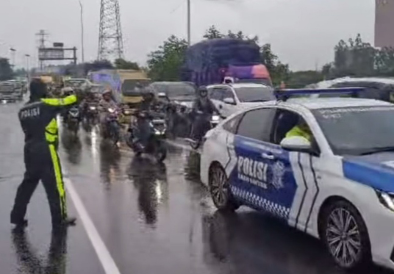 Rekayasa lalu lintas di Tol Sunter Jakarta Utara (SinPo.id/TMCPoldaMetro)