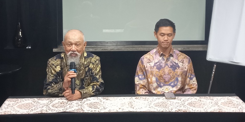Yohei Sasakawa bersama Arnold Saputra (Sinpo.id)