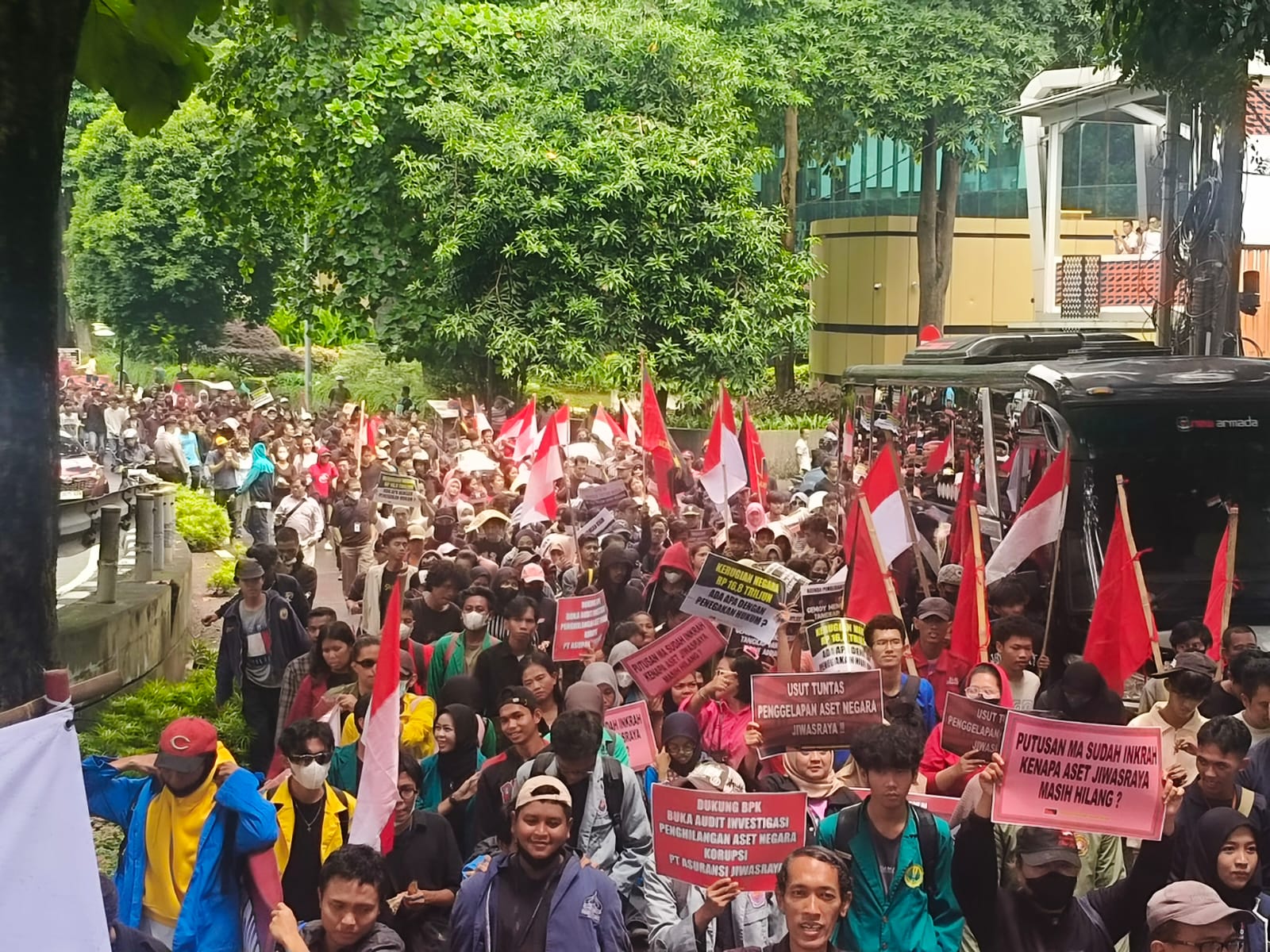 Unjuk rasa mendesak pengusutan Jampidsus (SinPo.id/ Dok. Pribadi)