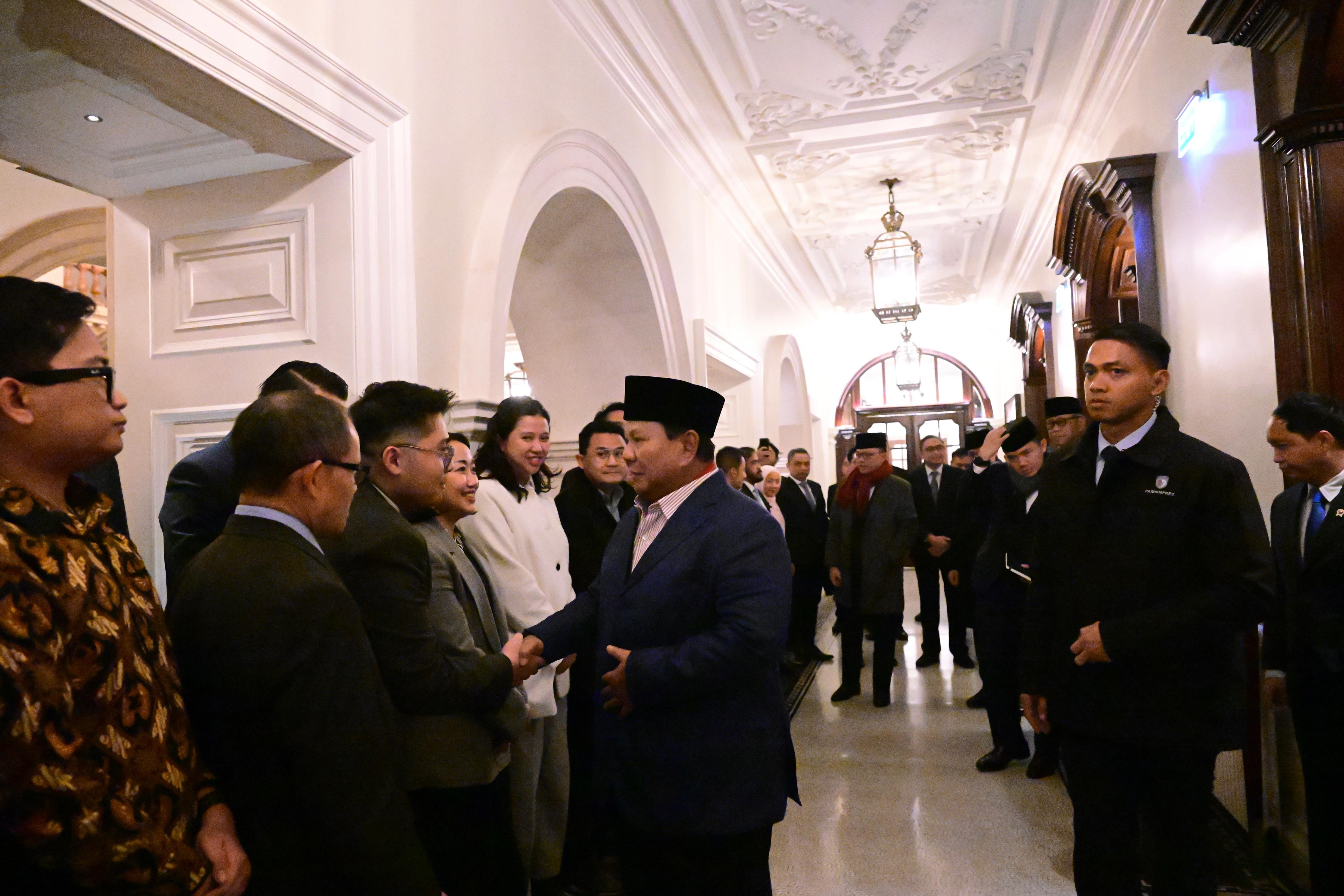 Tiba di London, Presiden Prabowo Bangkitkan Semangat Pelajar Perantauan (SinPo.id/Biro Setpres)