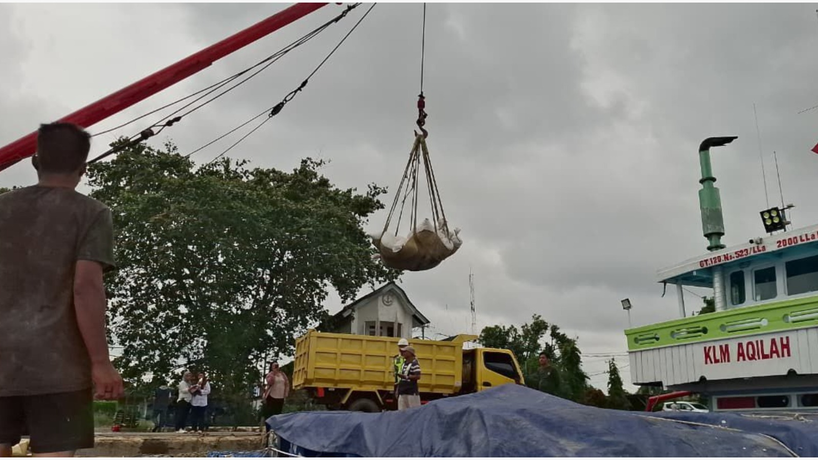 TNI AL Gagalkan Penyelundupan Timah Rp 12,5 M di Perairan Bangka (SinPo.id/Tim Media)