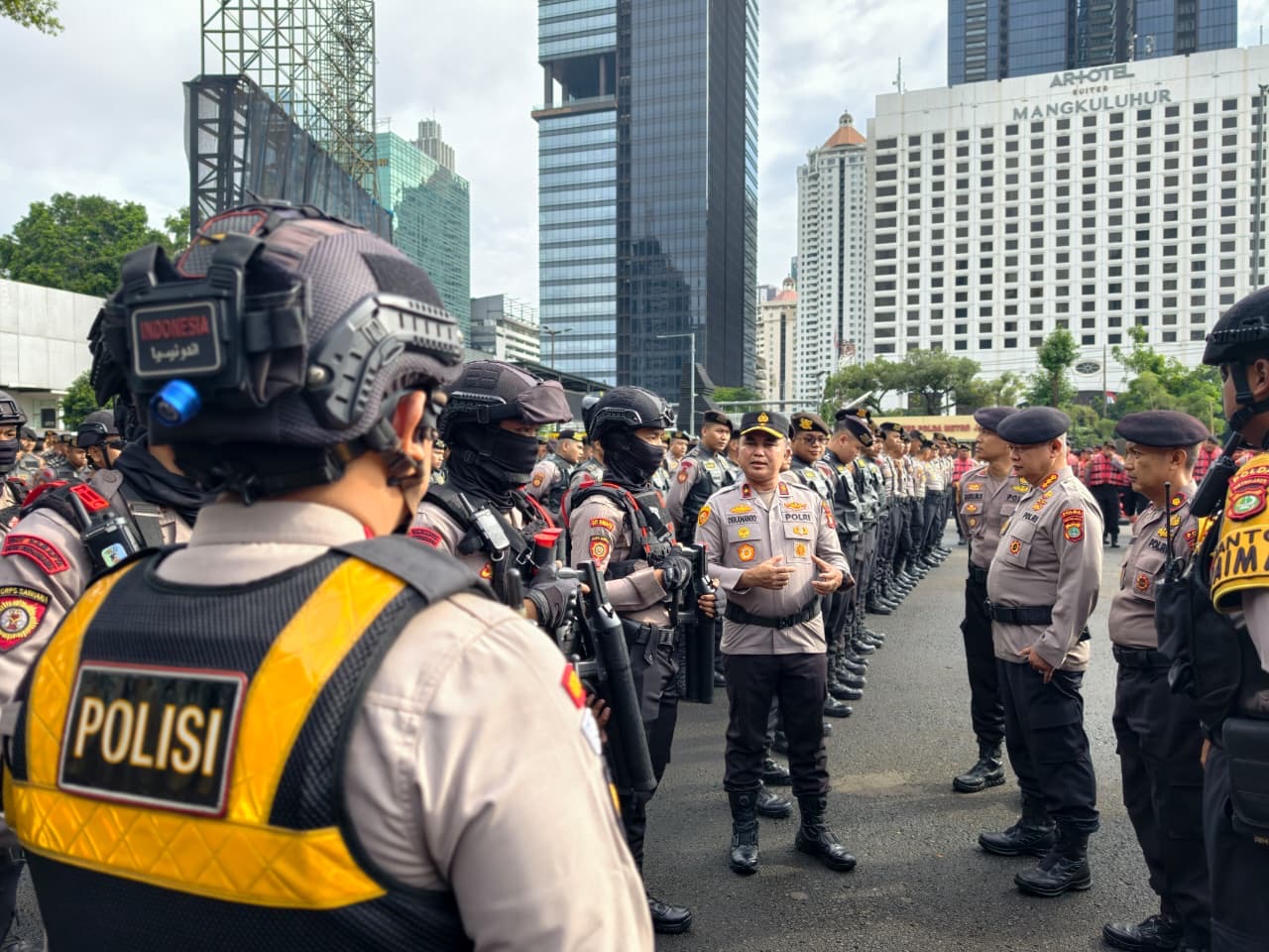 Wakapolda Metro Jaya memimpin apel patroli (SinPo.id/Dok.PMJ)