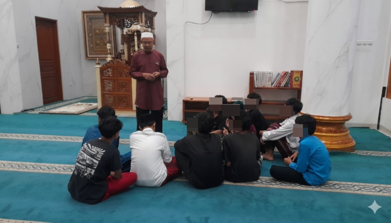 Sejumlah remaja yang dibina di Masjid Polres Metro Depok (SinPo.id/Dok.PMJ)