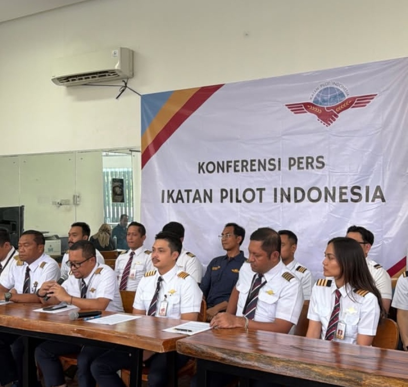 Konferensi pers jajaran pengurus Ikatan Pilot Indonesia (SinPo.id/Dok. IPI)