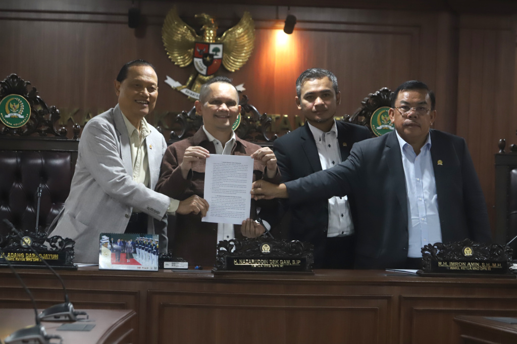 MKD Putuskan tidak pelanggaran kode etik atas pemilihan Adies Kadir sebagai Hakim Mahkamah Konstitusi (Ashar/SinPo.id)