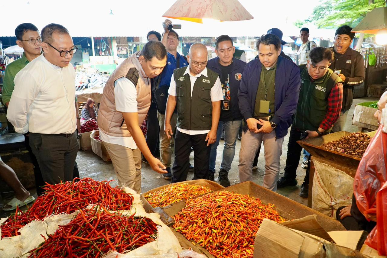 Pasokan dan Distribusi Diperkuat, Harga Cabai di Pasar Induk Kramat Jati Mulai Turun (SinPo.id/Tim media)