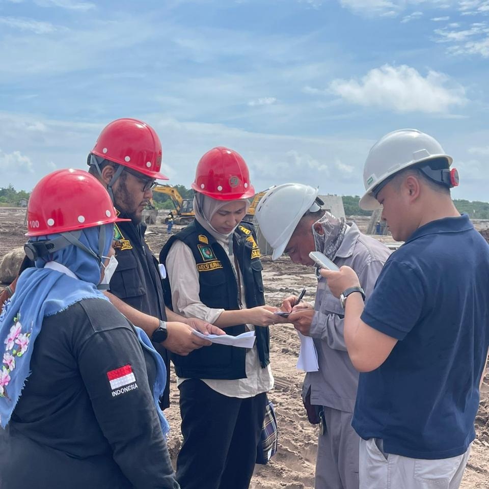 Timwas Kemnaker menyidak TKA tanpa RPTKA (SinPo.id/Dok. Kemnaker)