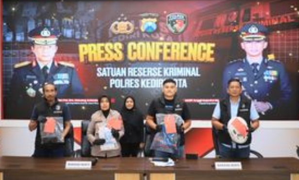 Konferensi pers kasus pencabulan anak di Polres Kediri Kota (SinPo.id/ Humas Polri)
