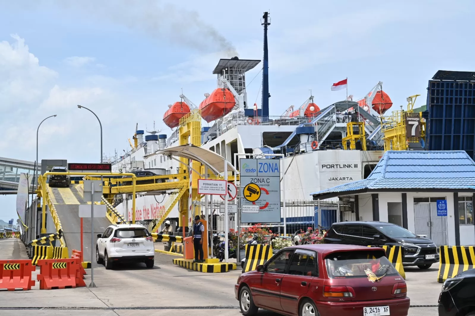 Arus balik Sumatera-Jawa di Pelabuhan Bakauheni (SinPo.id/dok.ASDP)