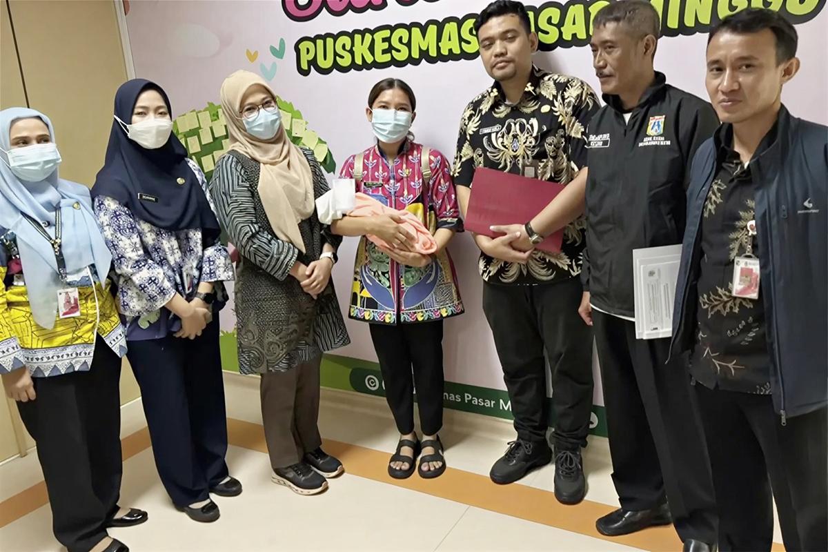 Dinsos Jakarta memastikan penanganan terhadap bayi laki-laki yang ditemukan di kawasan Kebayoran Baru dilakukan cepat dan sesuai prosedur perlindungan anak. (SinPo.id/Pemprov DKI Jakarta)