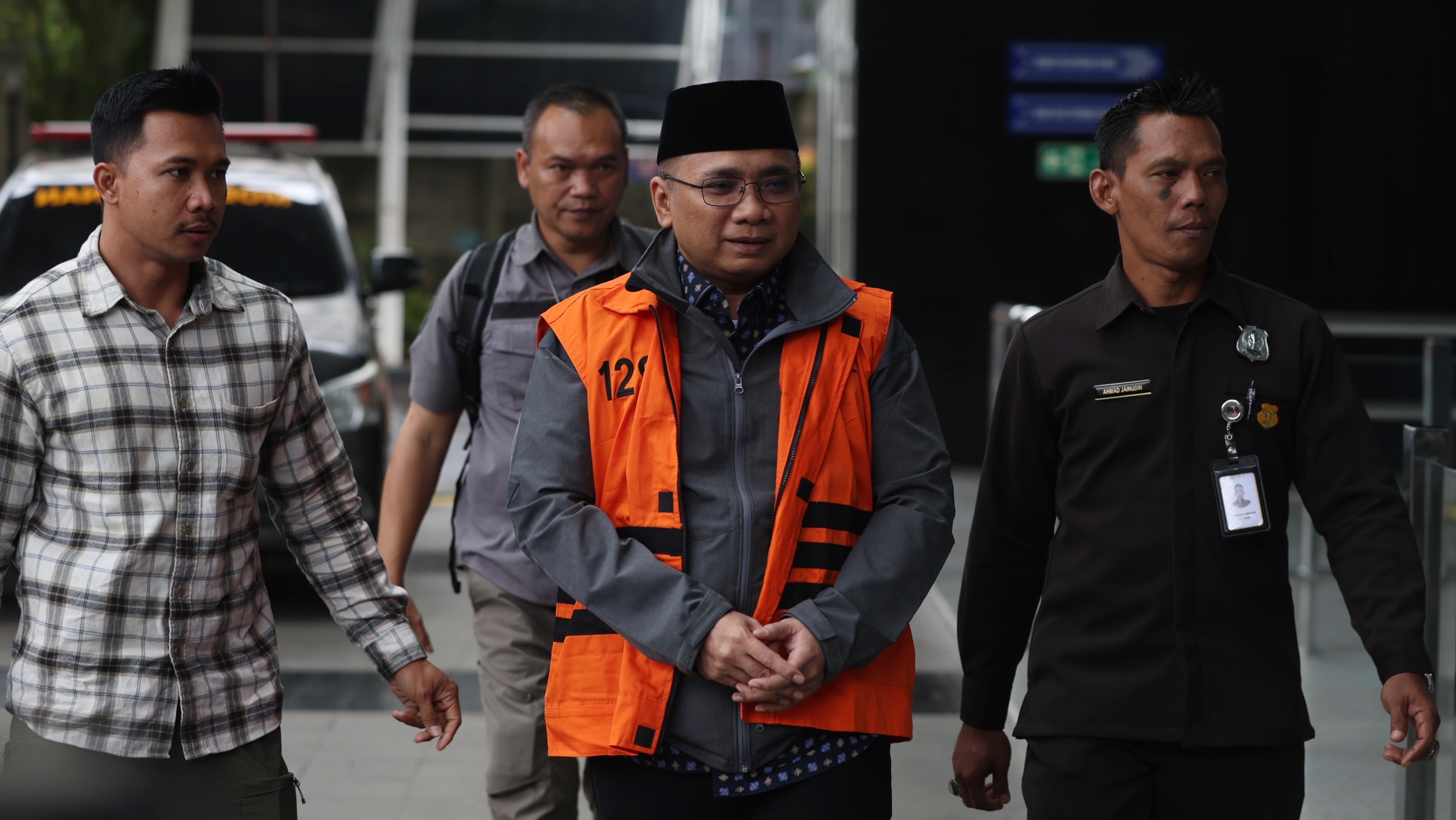 Gus Yaqut tiba di KPK. (Agus Priatna/SinPo.id)