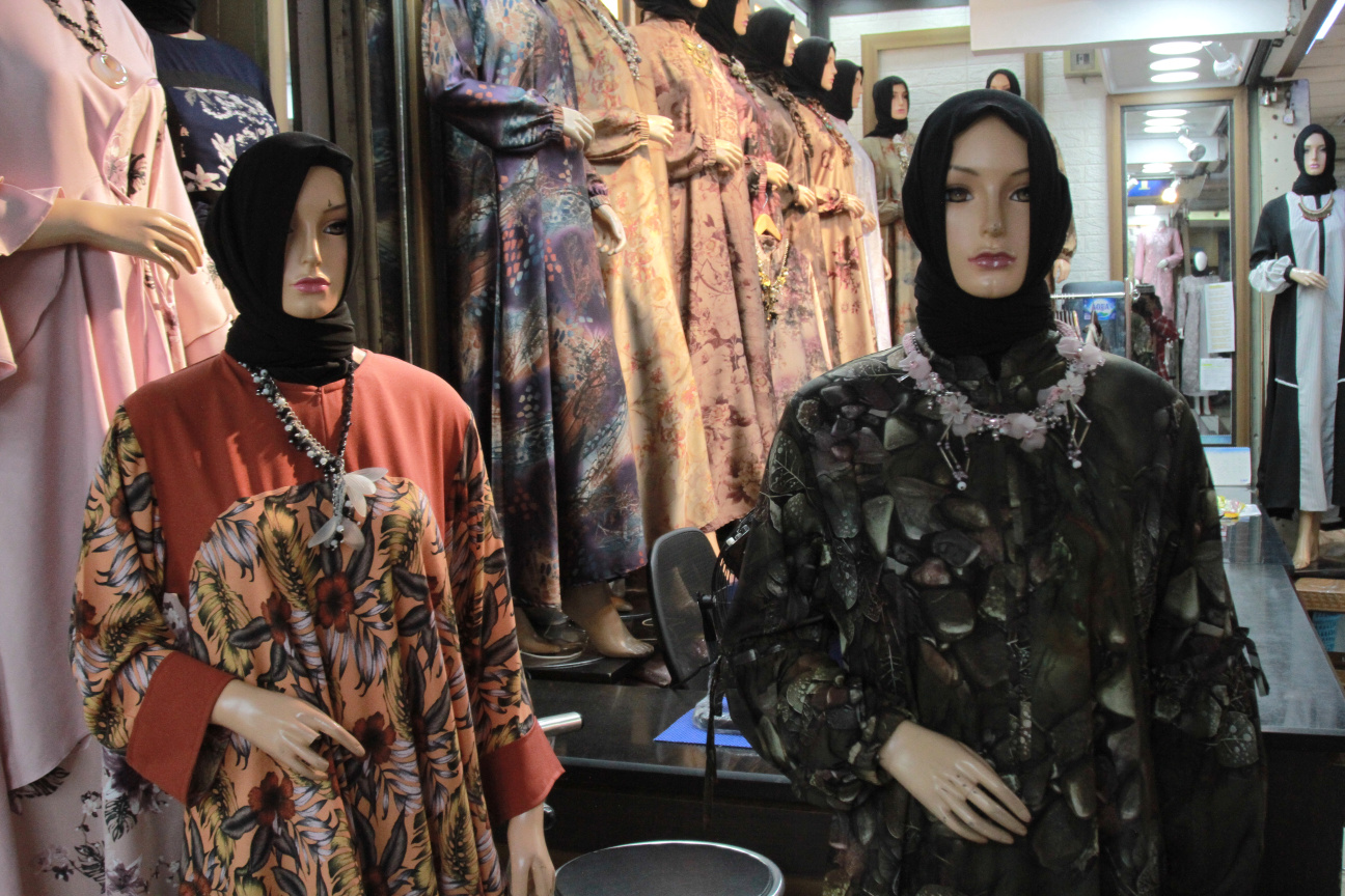 Ilustrasi pedagang baju muslim pasar Tanah Abang. (SinPo.id/Ashar)