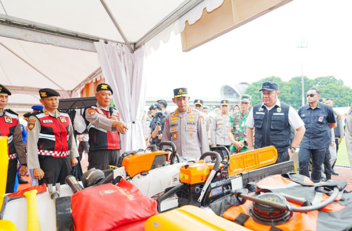 Kapolri saat mengecek sarana dan prasarana (SinPo.id/Dok.Polri)