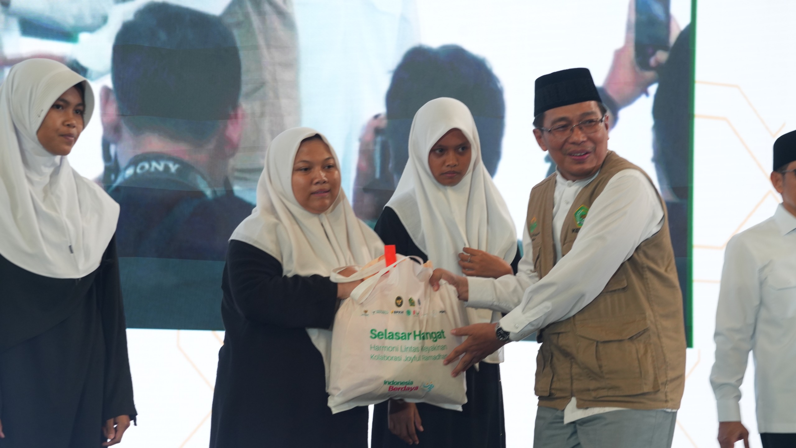 Kemenag Kawal Penyaluran Bansos Keagamaan Rp473 Miliar Selama Ramadan (SinPo.id/Kemenag)