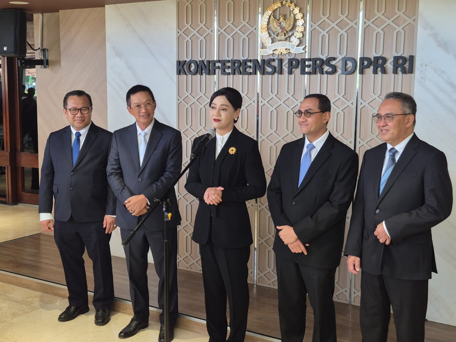 Ketua OJK  Friderica Widyasari Dewi (SinPo.id/ Galuh Ratnatika)