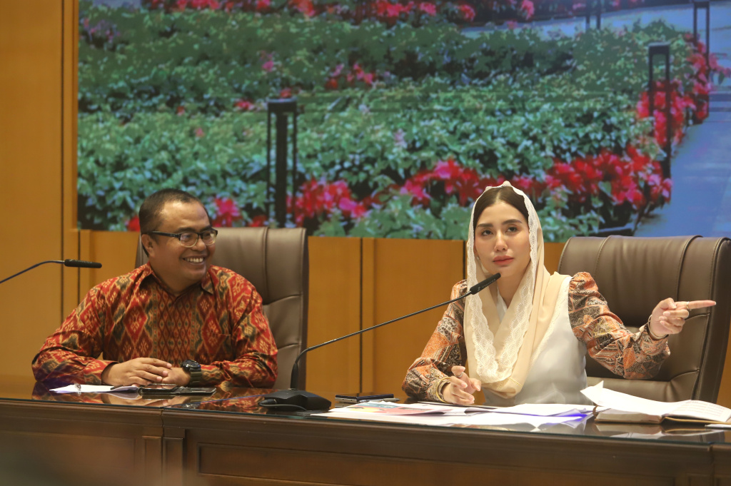 Koordinatoriat Wartawan Parlemen menggelar diskusi Strategi Mendorong Pertumbuhan Ekonomi 8 Persen