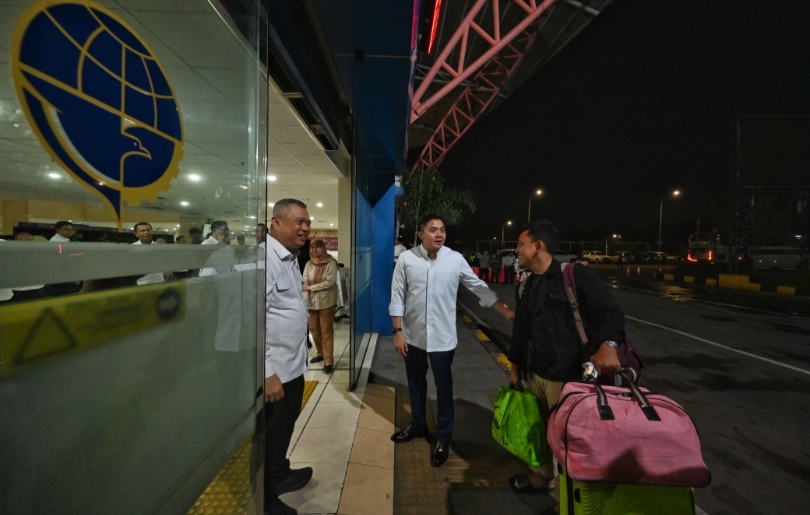 Menhub Dudy dan Seskab Teddy. (SinPo.id/dok. Kemenhub)