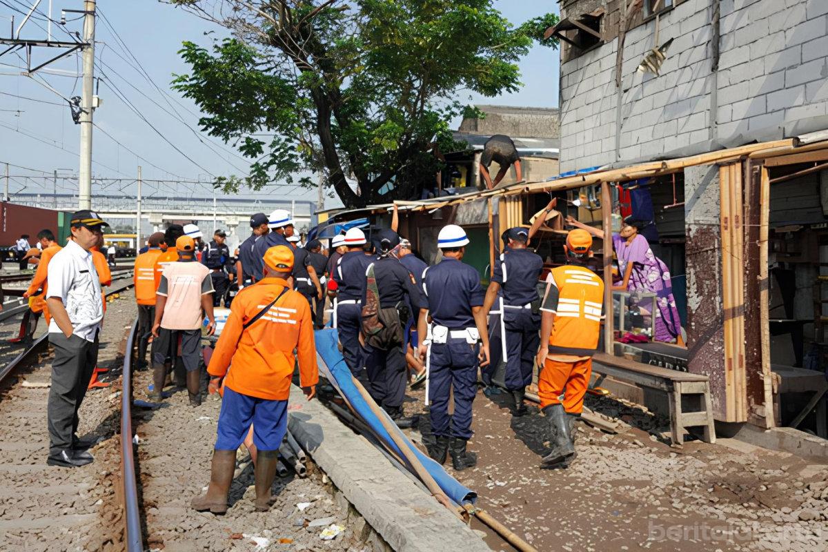Pemprov DKI Siap Dukung Program Hunian Baru untuk Warga Pinggir Rel (SinPo.id/dok. Beritajakarta)